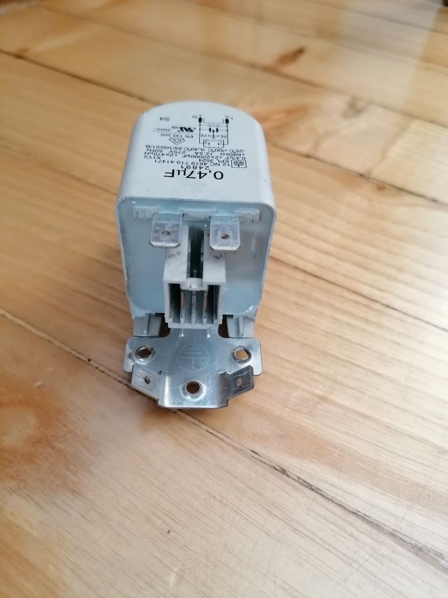 Filtr pralki Whirlpool 0,47 uF 24891