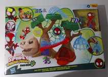 Zestaw figurek HASBRO Spidey i super-kumple Domek na drzewie