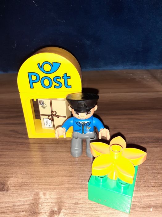 Lego Duplo poczta listonosz samochód