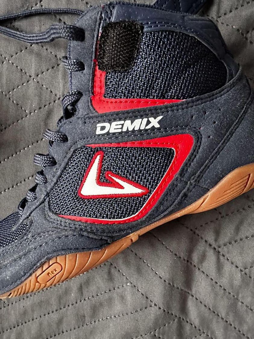 Lekkie buty Demix