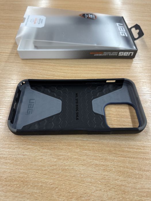 Чехол на Iphone 14 Pro  Max американской фирмы UAG бу отличный