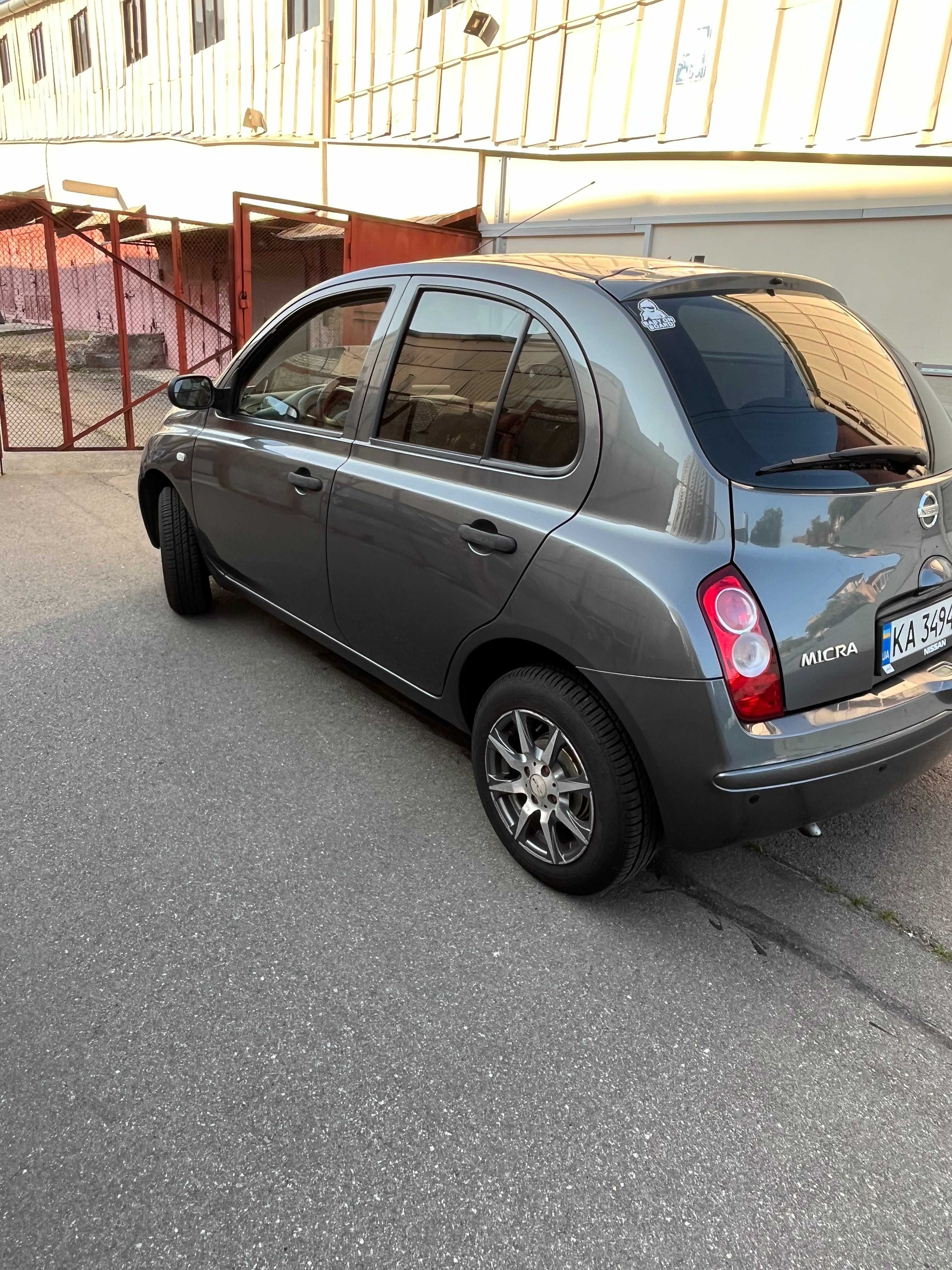 Nissan Micra 2006 1.2 AT (80 к.с.)