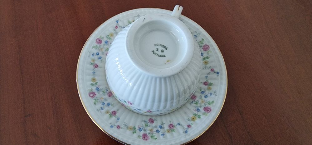 Porcelanas antigas de colecção