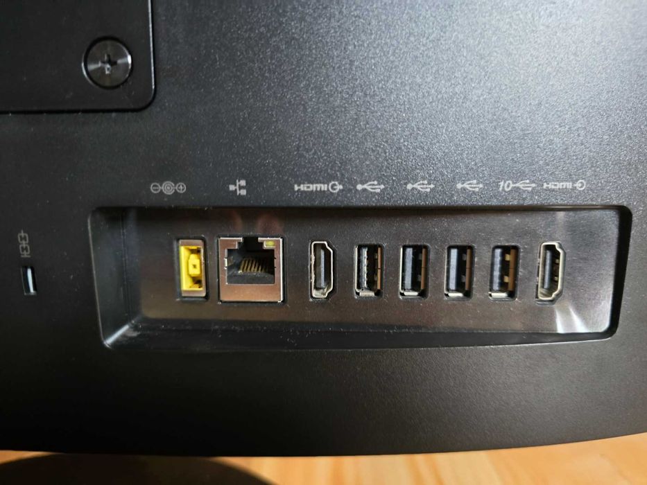 Komputer Lenovo V530 -22ICB All in One