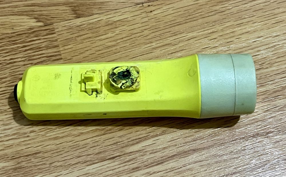 Strażacka Latarka Nahełmowa XPS MSA by Peli