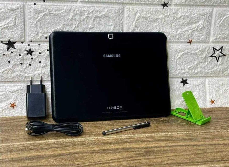 Планшет Samsung 10 дюймів