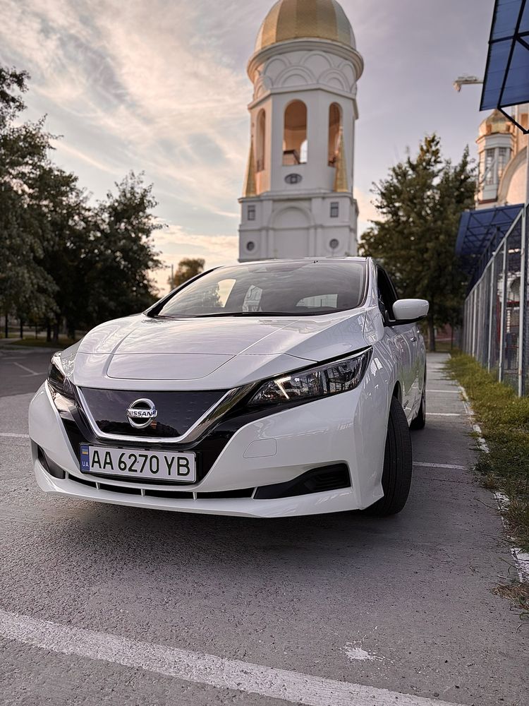 Nissan leaf 2018