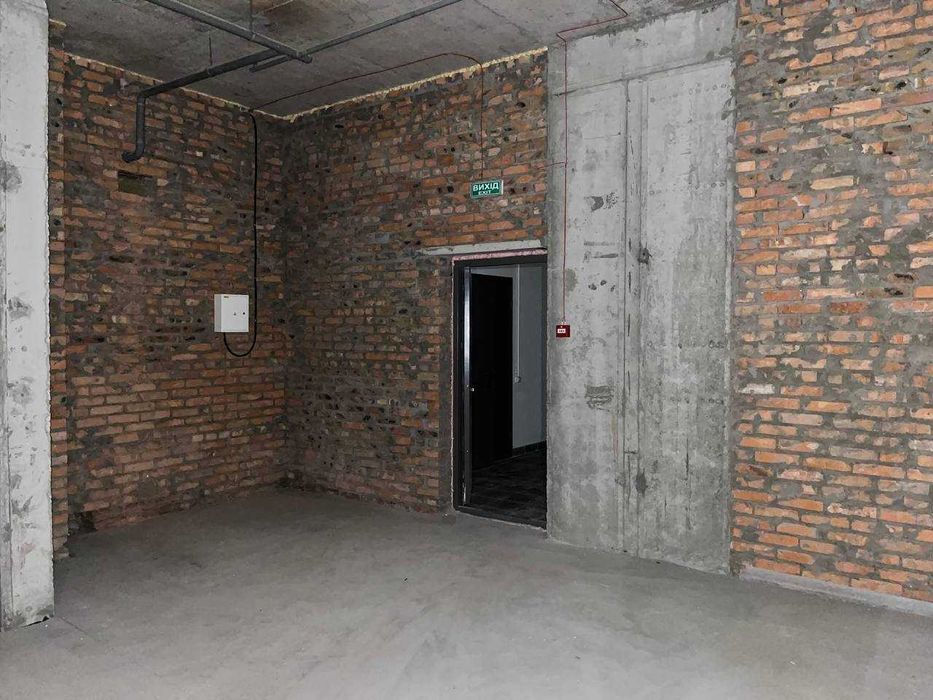 ПРОДАЖ. ФАСАД. ЦОКОЛЬ. Приміщення 60м | ЖК Варшавський 3