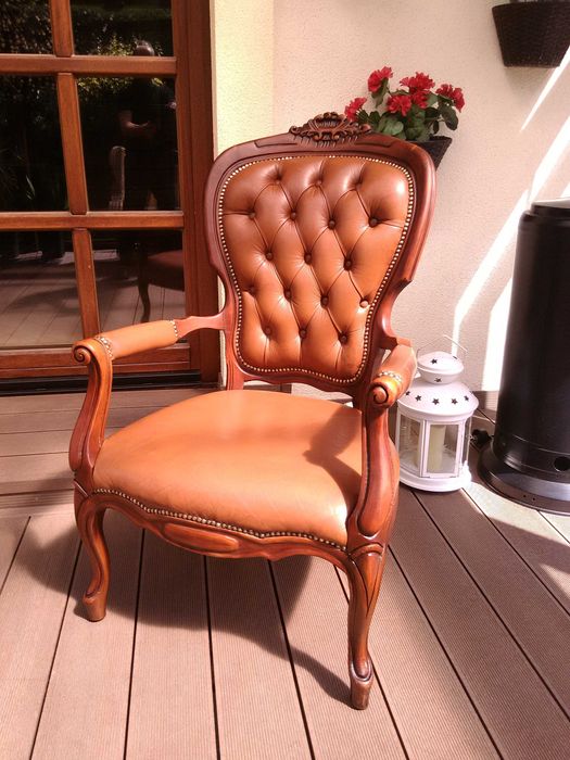 Fotel Ludwik Rzeźbione Skóra Antyk