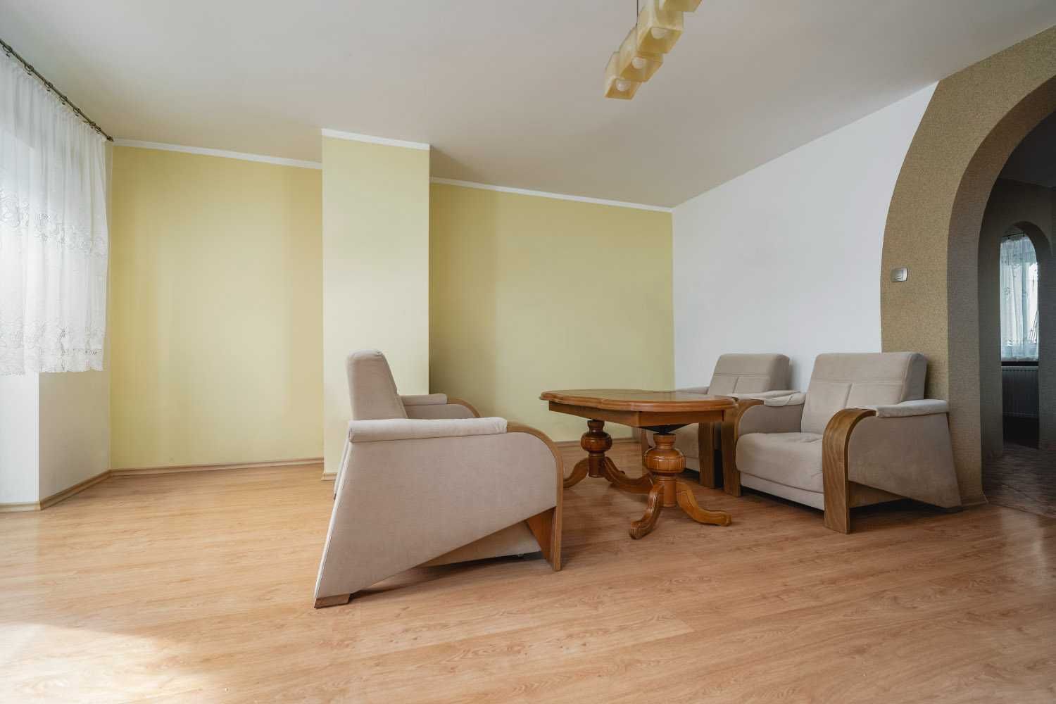 Dom w Centrum Stargardu 147m2 + 67m2 podpiwniczenia + garaż na 2 auta