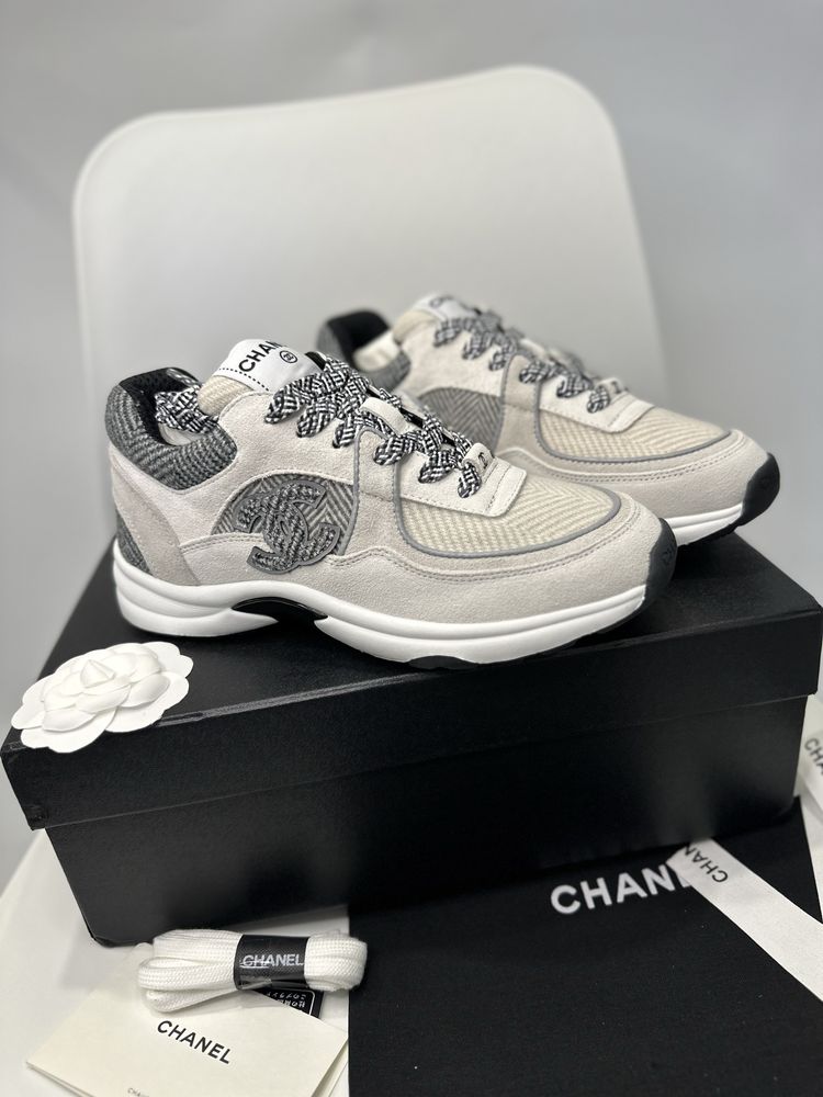 Кросівки в стилі Chanel 37
