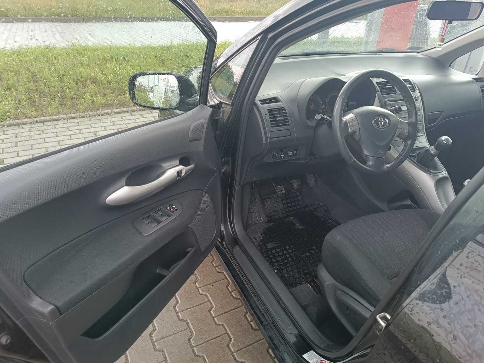 Toyota Auris 1.6 B+Gaz