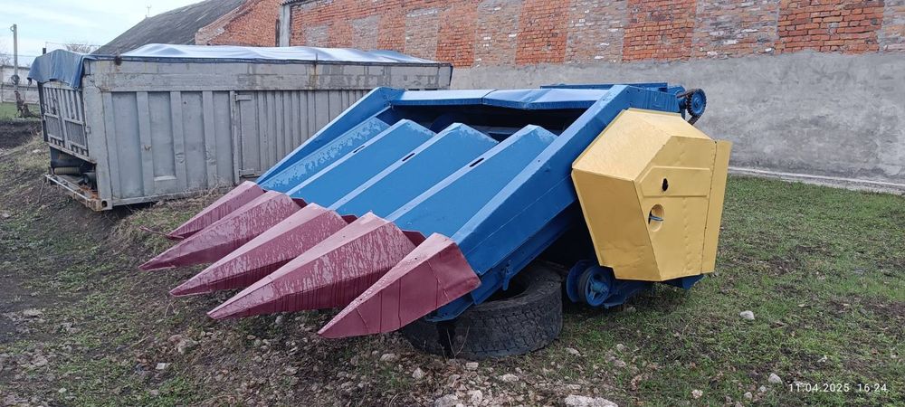 Продаємо жниварку КМС-4 до комбайна СК-5"Нива"
Жниварка в гарному стан