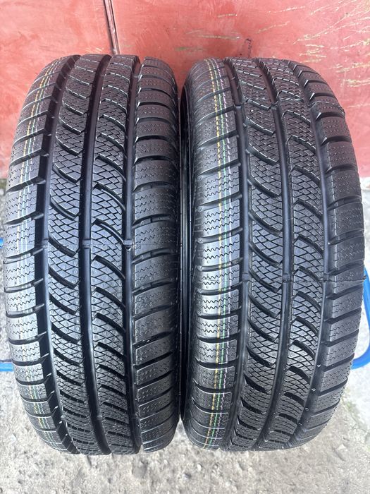 205/65/16с R16 Continental VancoWinter 2 зима 2 шт