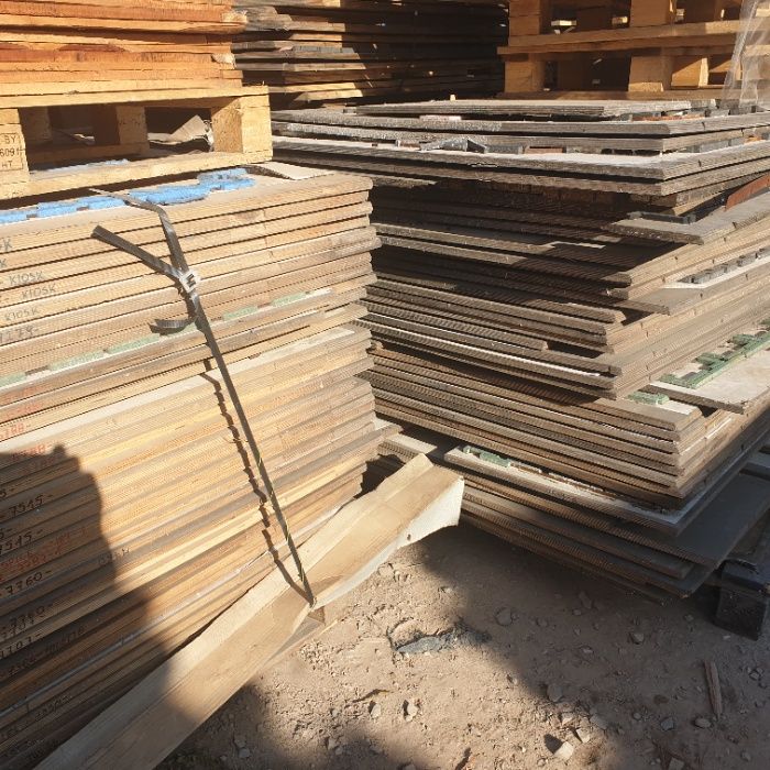 Sklejka szalunkowa / płyty szalunkowe używane/szalunki / Peri /Doka