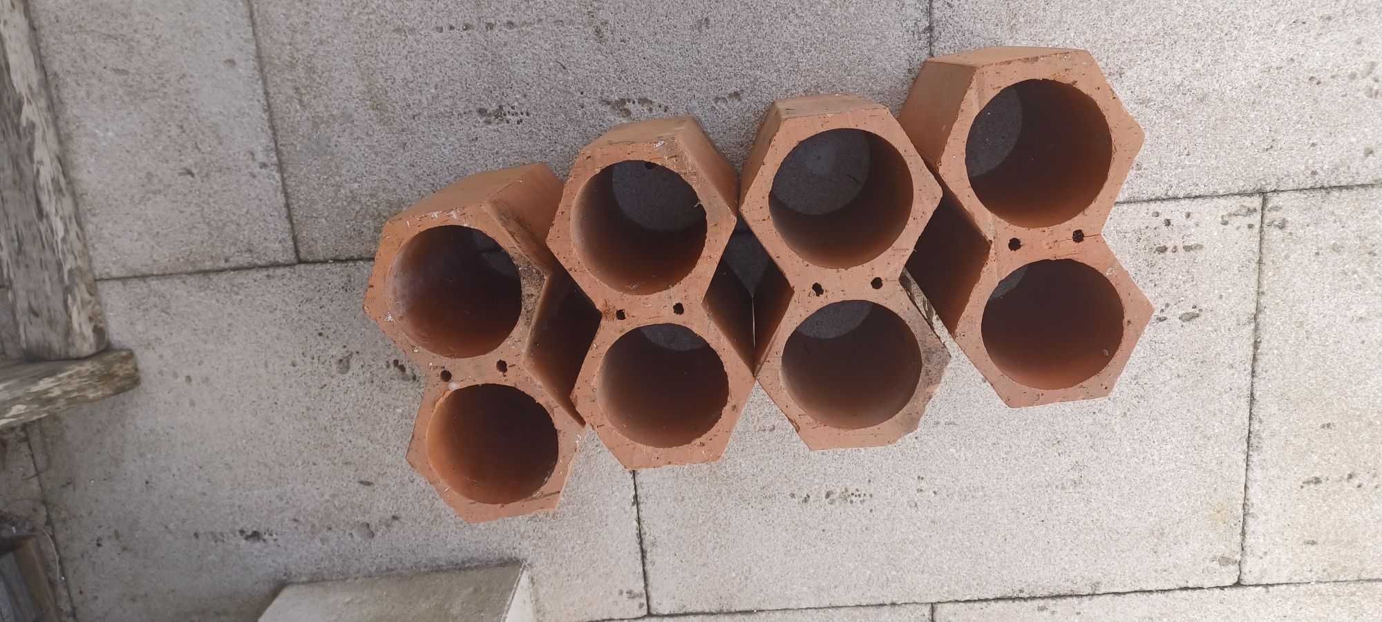 4 peças para arrumar garrafas .