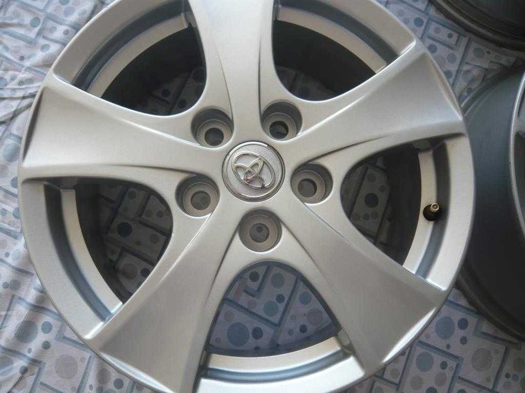 Jantes originais Toyota 6,5x16"