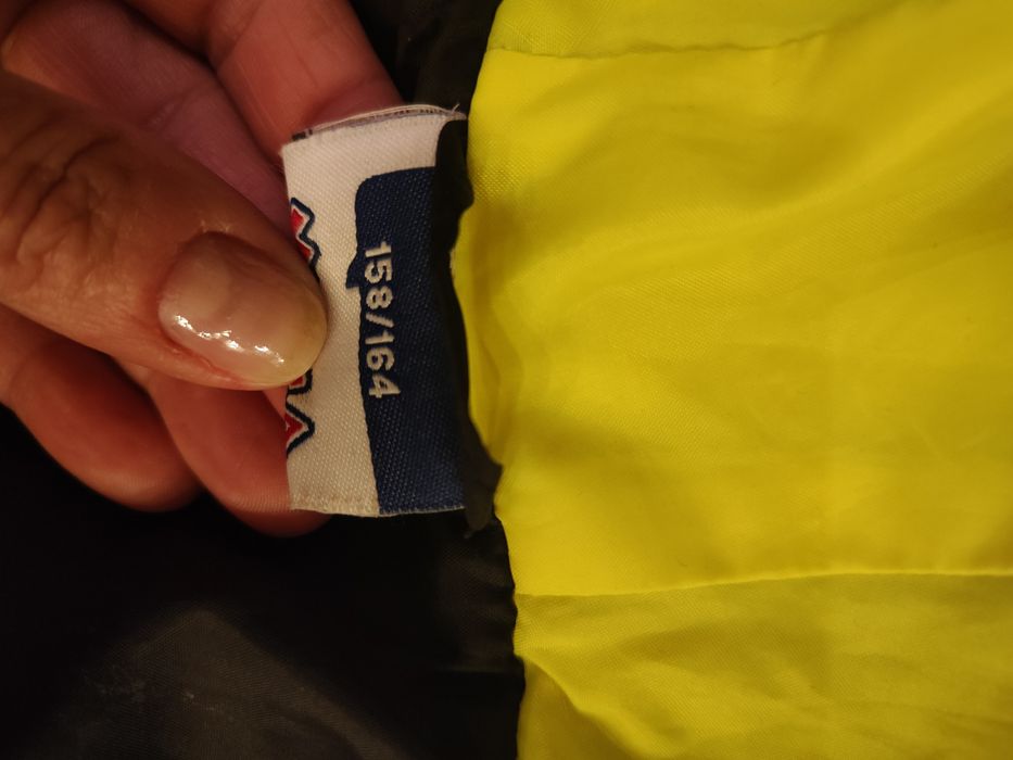 Bezrękawnik z kapturem r. 158/164