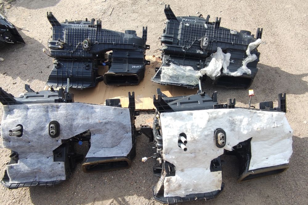 Корпус печки,радиатор моторчик печки Kia Carens 3 UN,Киа Каренс 3