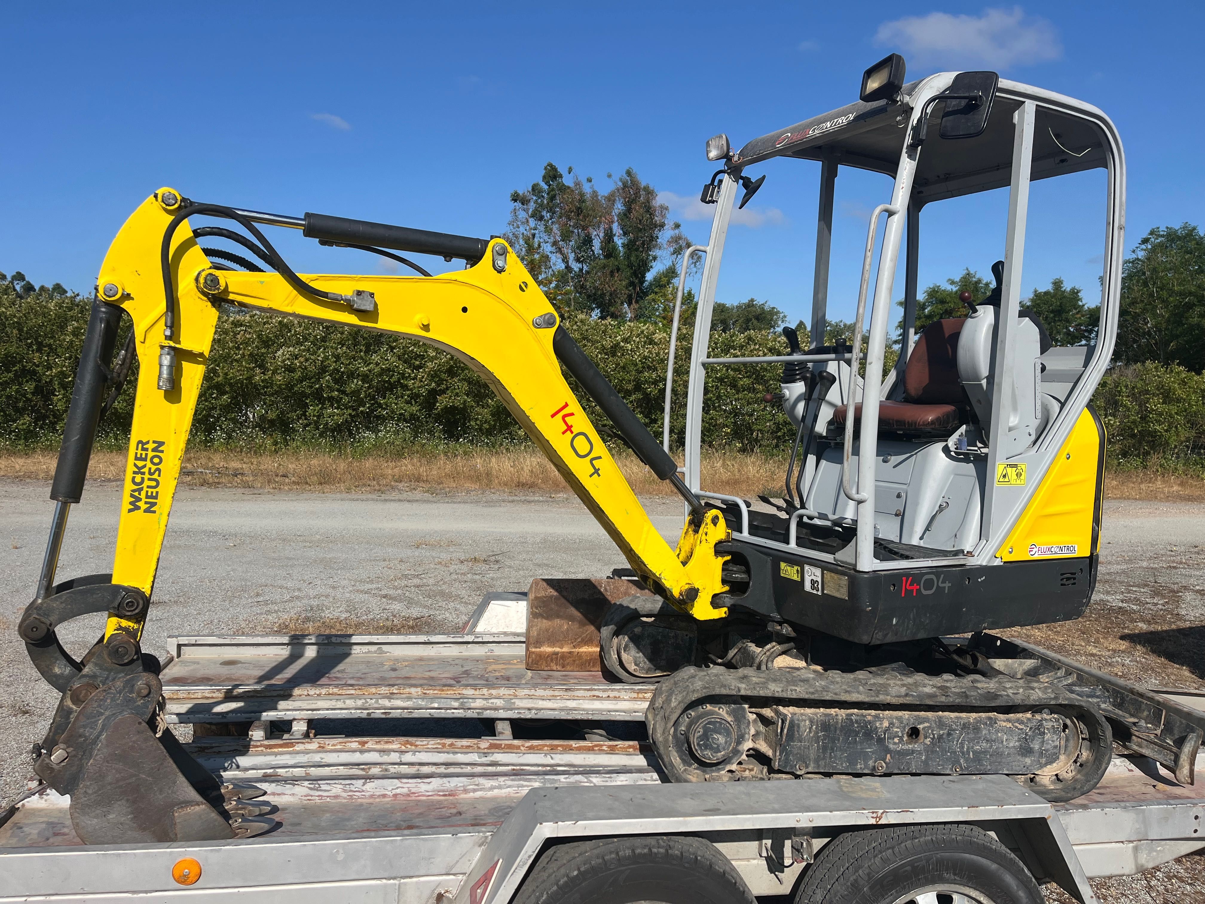 Mini Giratória 1500 kg