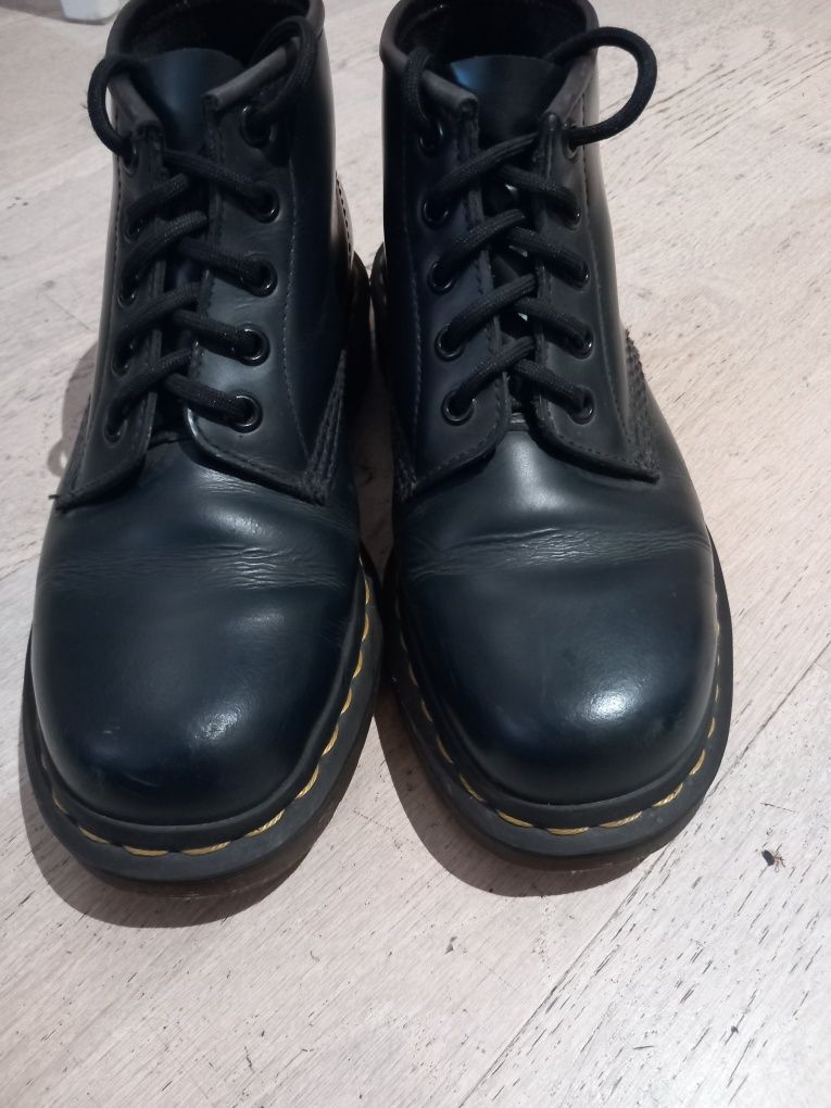 Martensy damskie