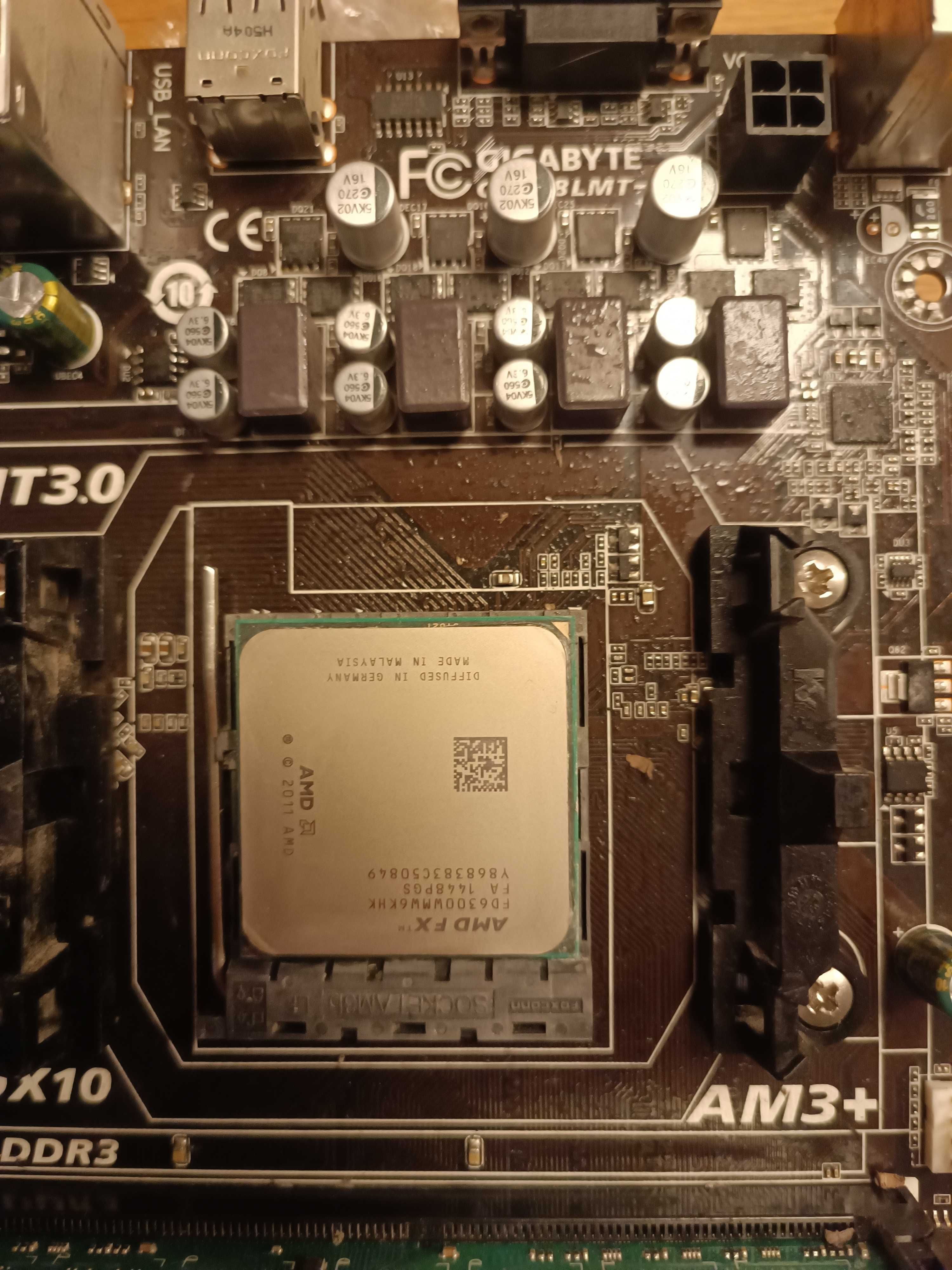 Płyta główna Gigabyte procesor AMD FX ram i grafika .