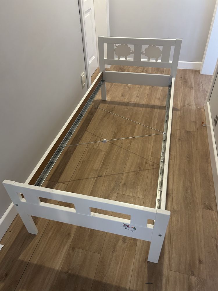 Sprzedam białe łożko dziecięce Ikea Kritter 70x160