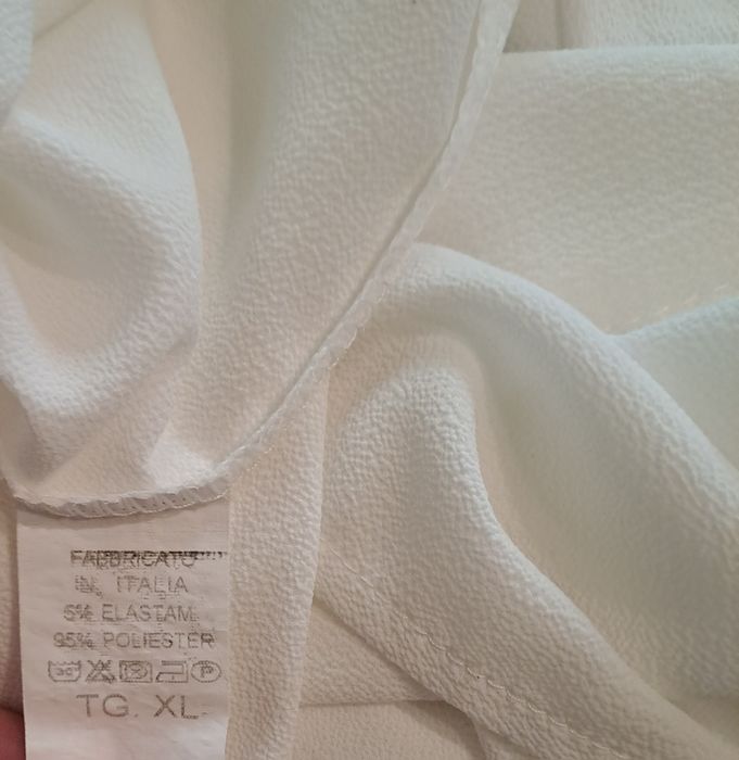 Biała włoska bluzka