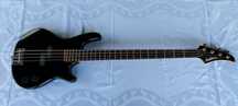 Baixo elétrico Washburn B-1
