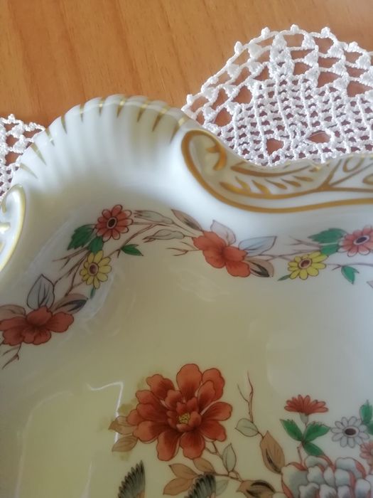 Concha Cantão em porcelana Vista Alegre motivo Magnólia