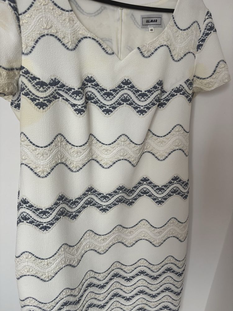 Elegancka sukienka biala rozmiar 46 struktralna wyszywana