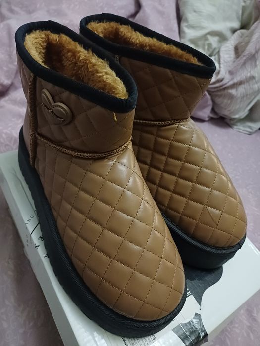 Продам зимові уги.