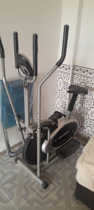 Vendo maquina de exercício como nova