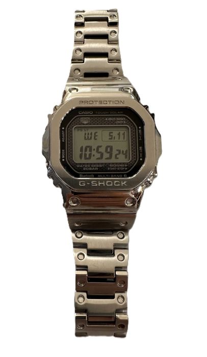 Casio G-Shock GMW-B5000 – stalowy klasyk