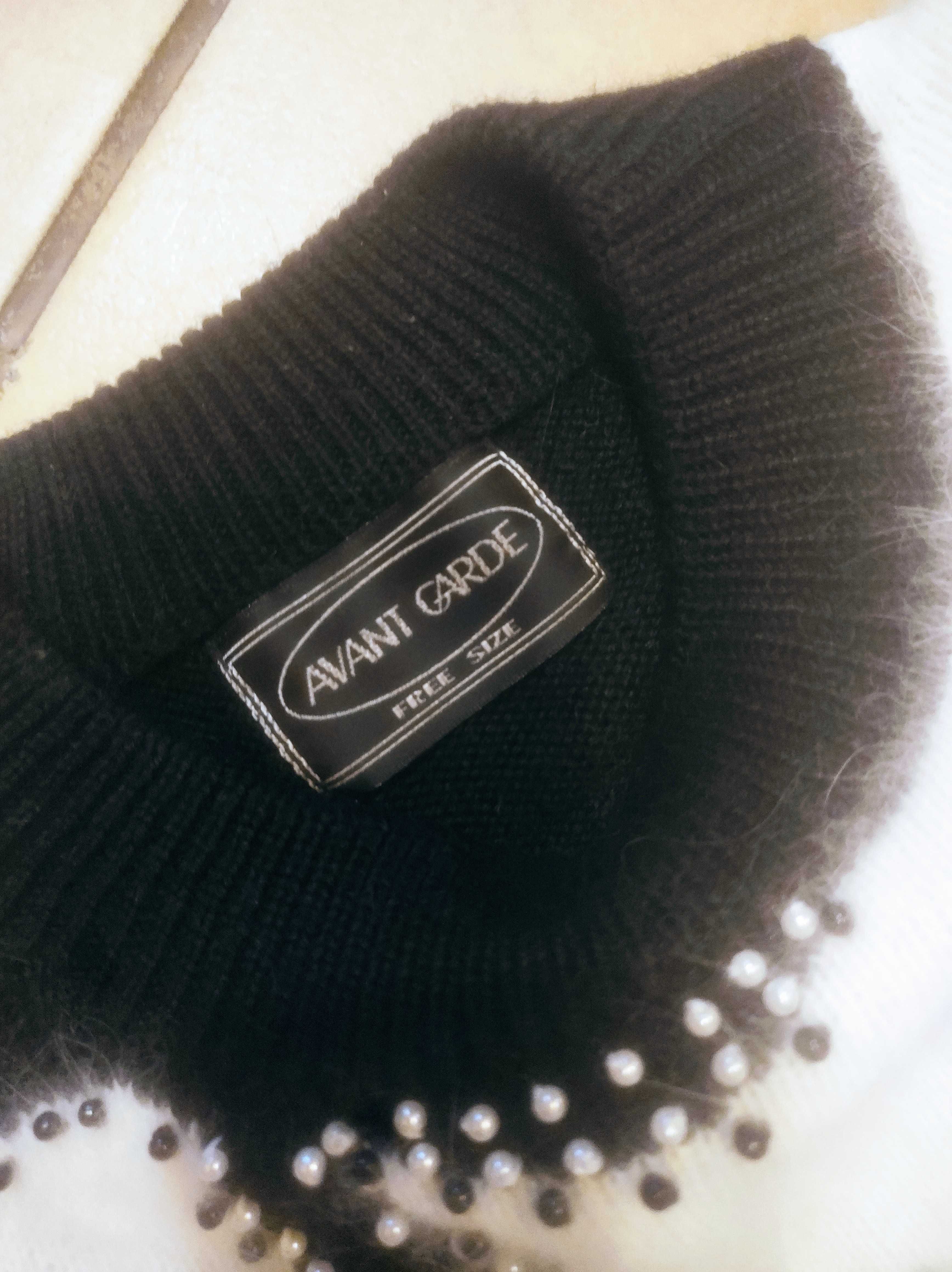 Avant Garde czerń z bielą sweter wełniany Oversize