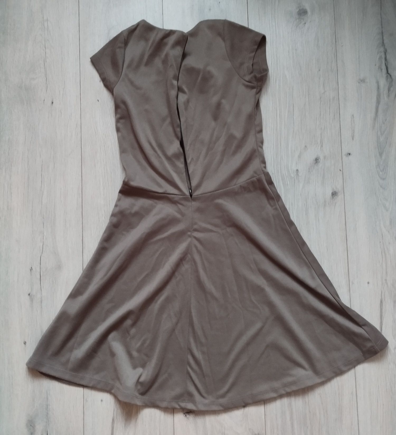 Sukienka Kate collection M z krzyżem z cekinów