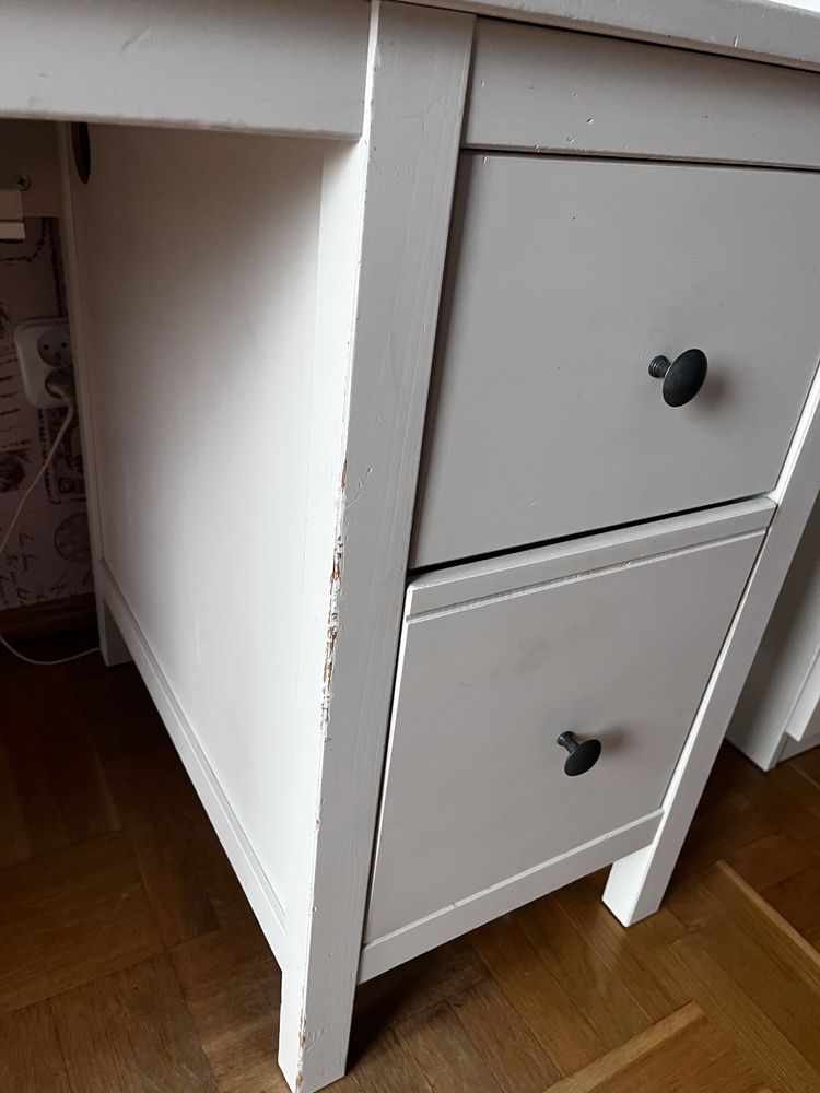 Białe Biurko Hemnes Ikea