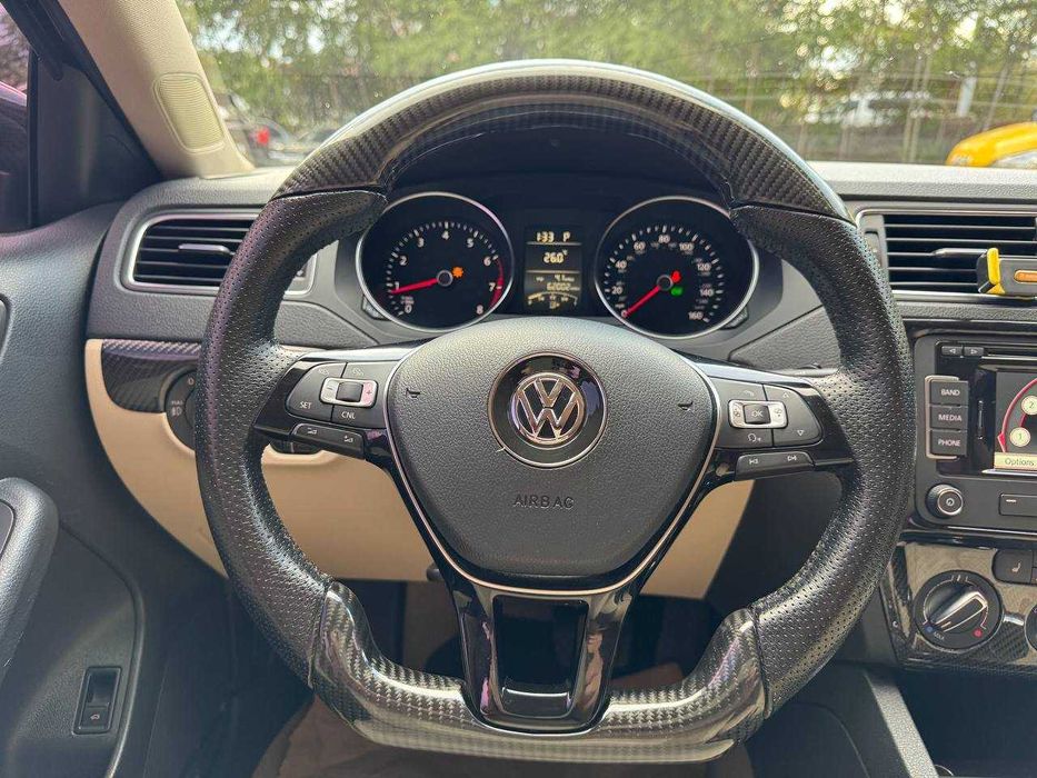 Продам Джетту 2015 год