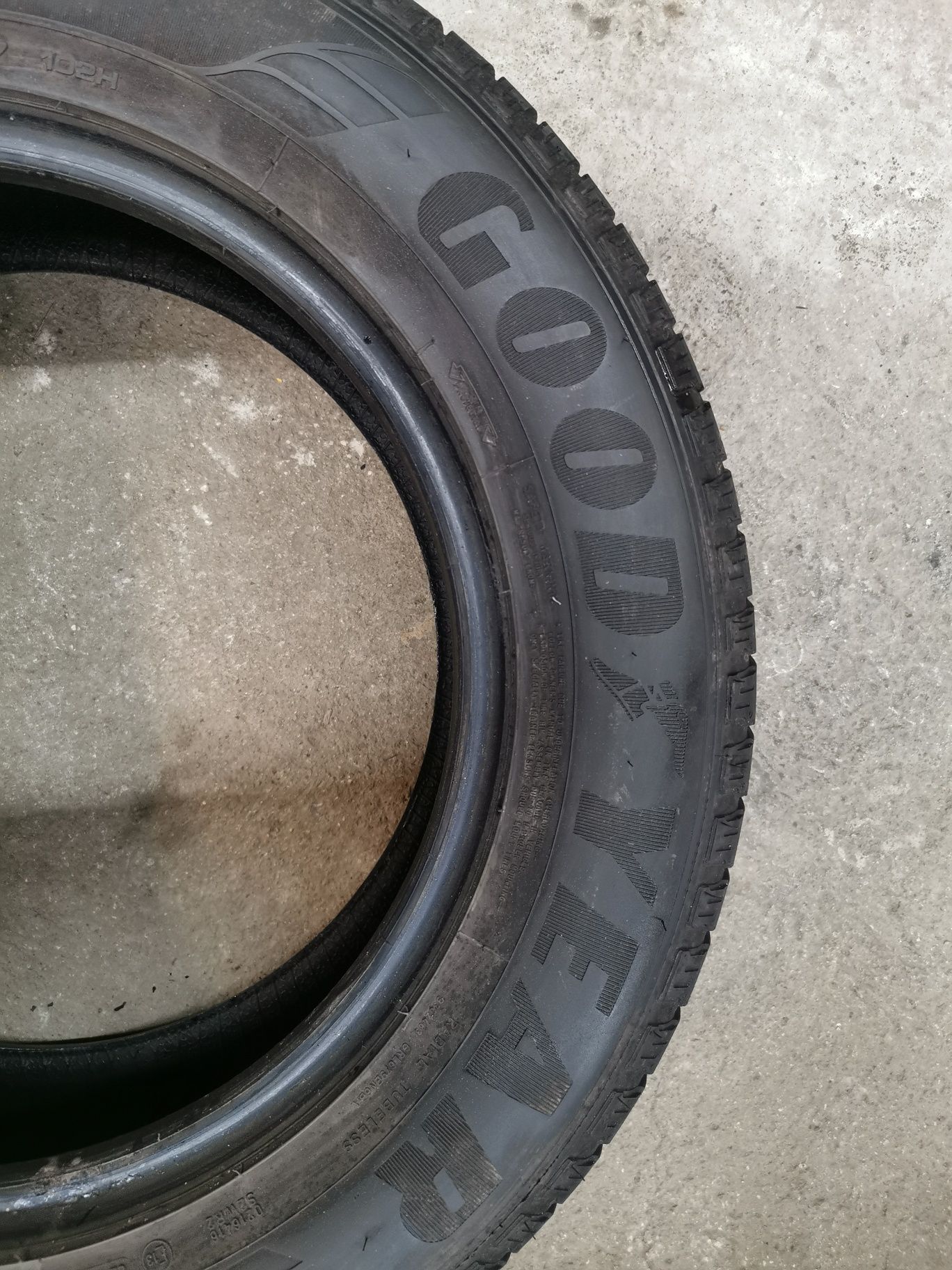 Komplet opon 225/65R17 102H Goodyear EFFICIENT GRIP 2020rok