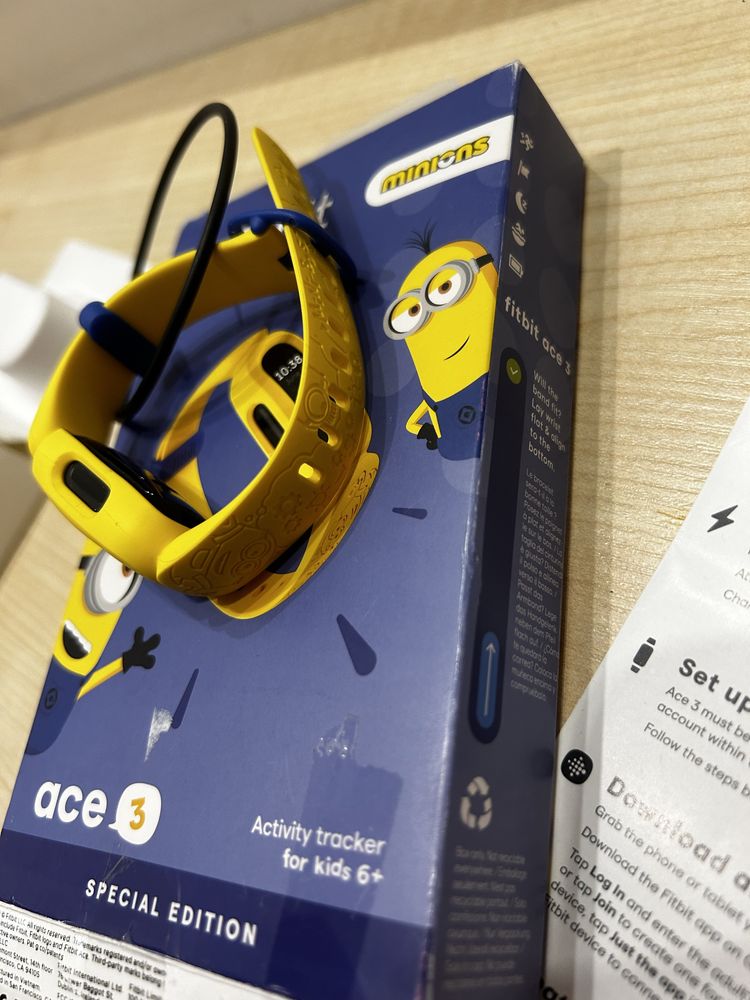 NOWY Smartband Fitbit by Google Ace 3 Kids Minions Special Edition