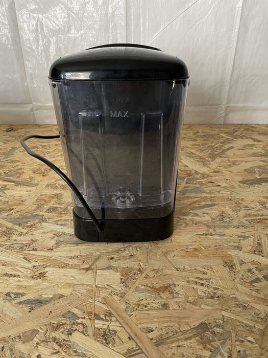 Кавоварка еспресо-машина Klarstein Espressionata Gusto чорна