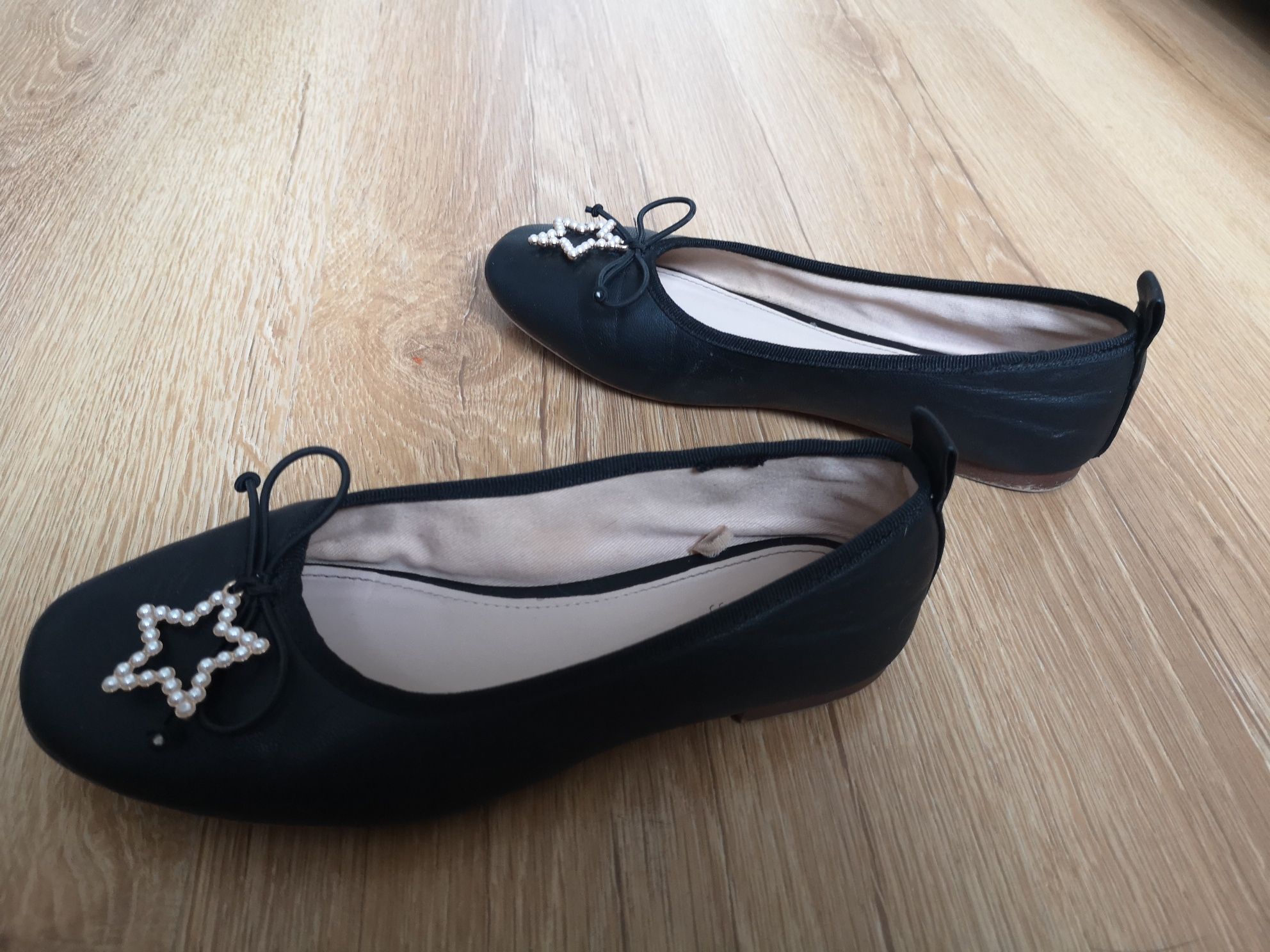 Pantofelki, baletki, balerinki czarne Zara r. 33