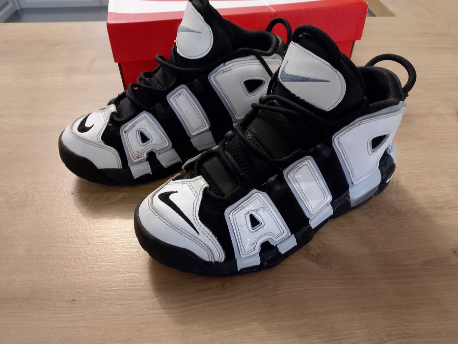 Buty Nike Sportswear
AIR MORE UPTEMPO UNISEX 37,5
