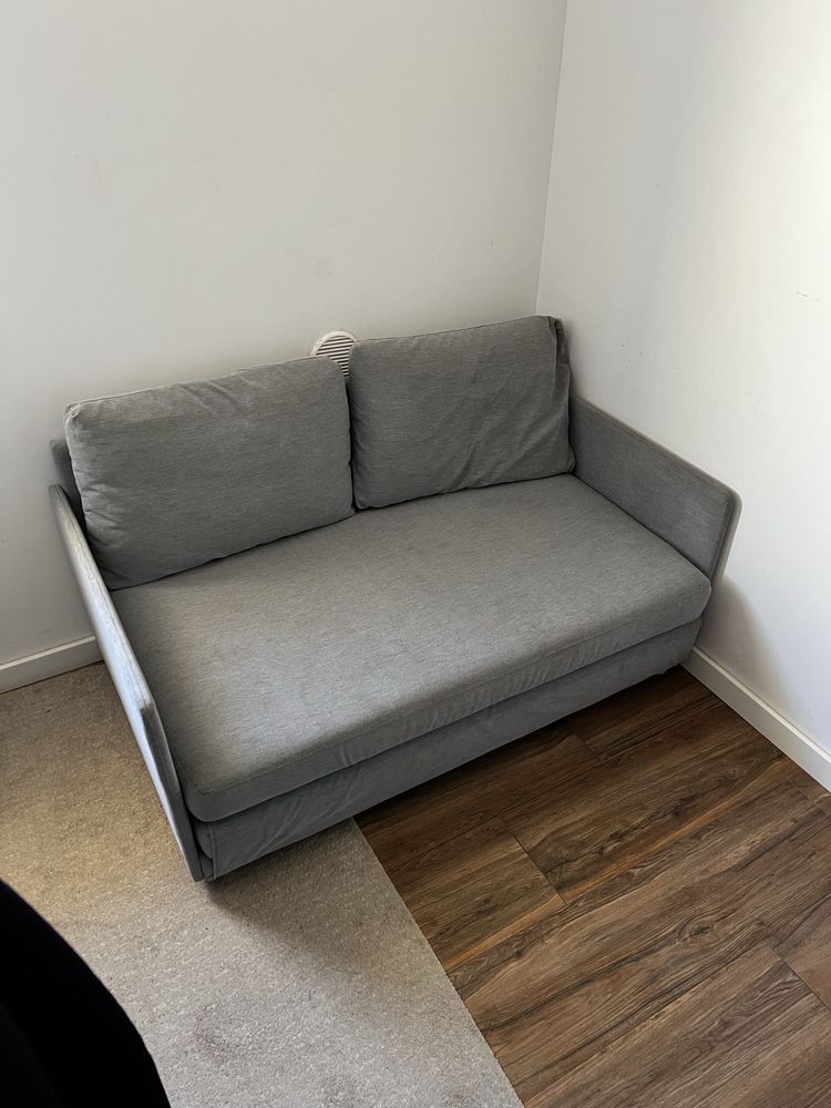 Sofa cama compacto