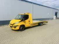 Iveco Daily 3.0 najazd Panelowy 5m salon Polska 3.5t hak
