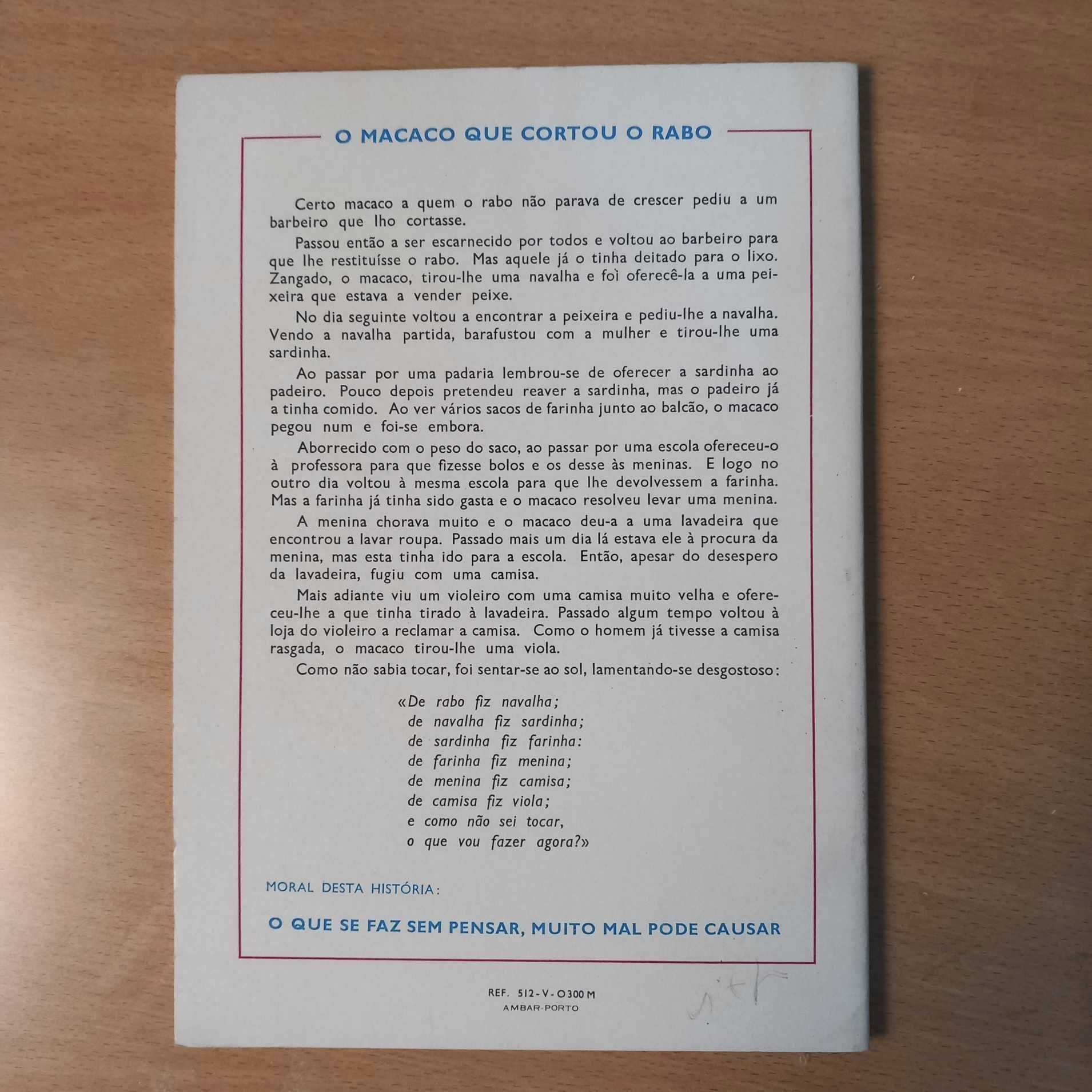 Antigo caderno escolar