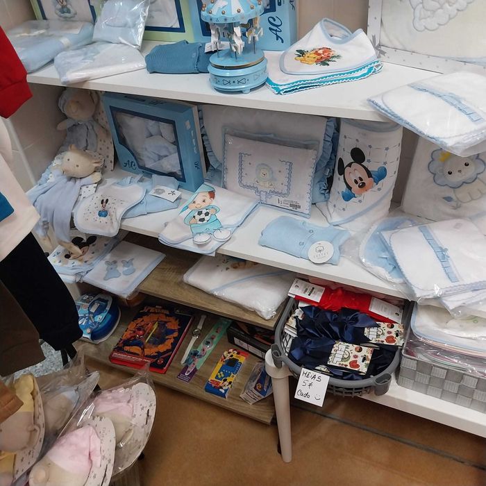 Liquidação Total – Recheio de Loja Infantil  – Roupa e Brinquedos!