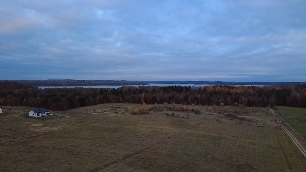 Działka nad jeziorem Wierzchowo