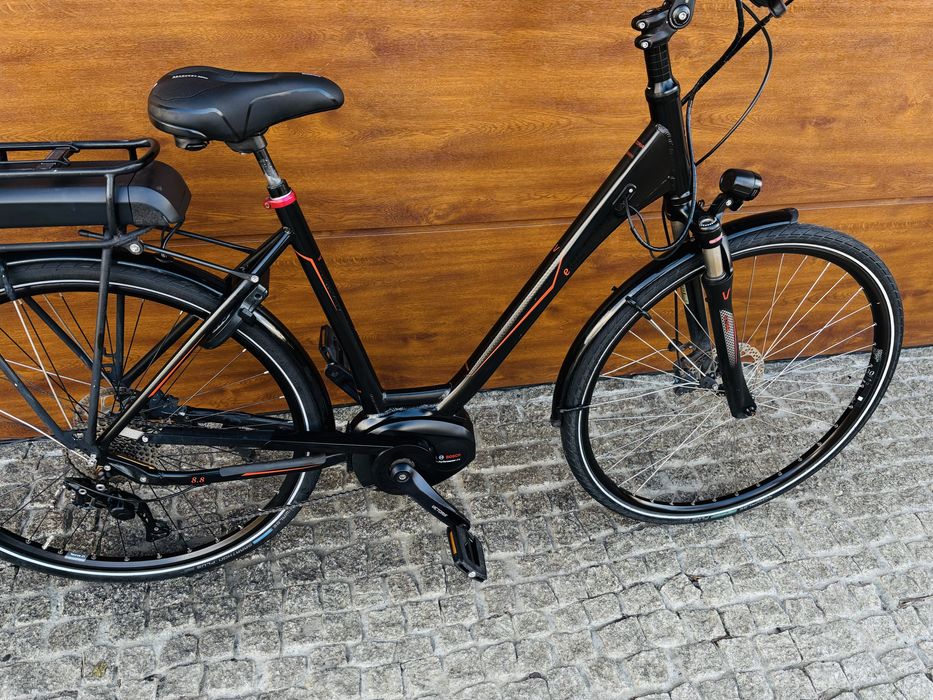Elektryczna E Victoria Trekking 8.8, Bosch Performance, Deore 10s,hydr