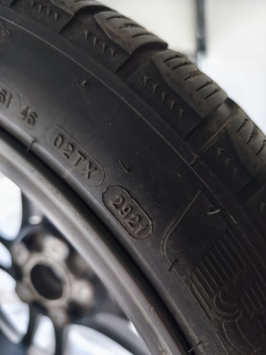 Комплект колес Porsche Cayenne 21 с зимней резиной  Michelin 305/35/21